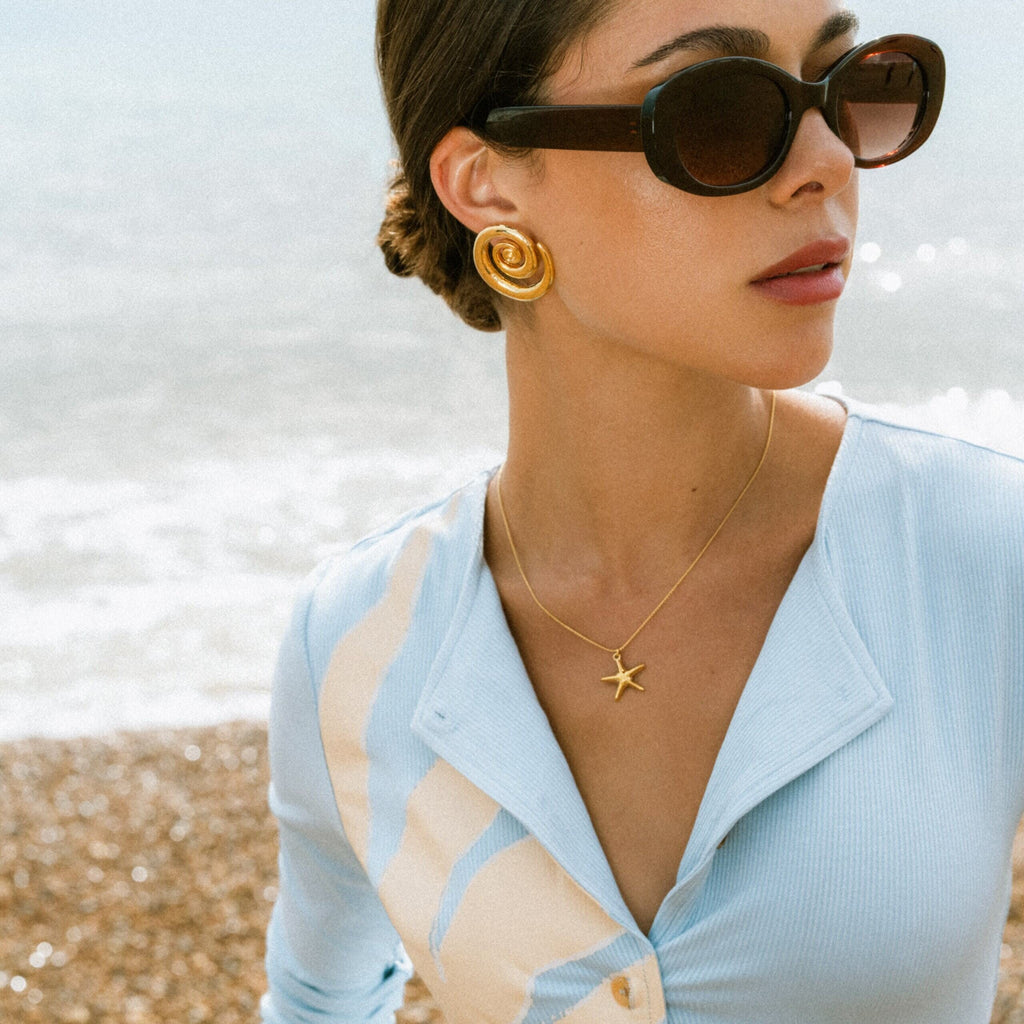LUXE Starfish Charm Necklace